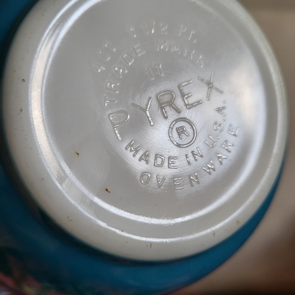 Pyrex bowl 401 1 1/2 PT ovenware - Picture 4 of 6